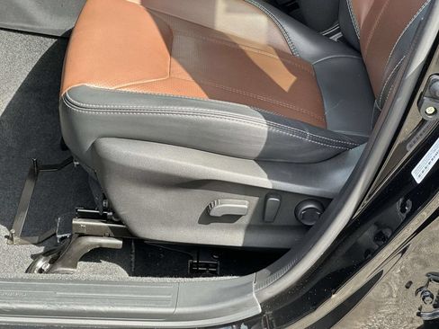 Certified 2023 Subaru Forester Touring AWD/4WD image 14