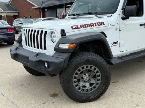Used 2020 Jeep Gladiator Sport w/ Quick Order Package 24S AWD/4WD image 20