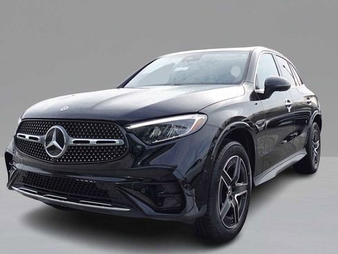 Used 2026 Mercedes-Benz GLC 300 4MATIC image 1