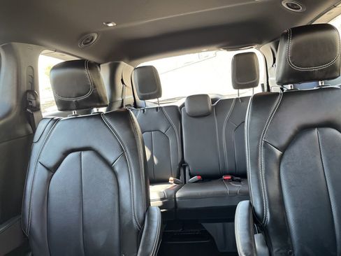 New 2026 Chrysler Pacifica Select image 23