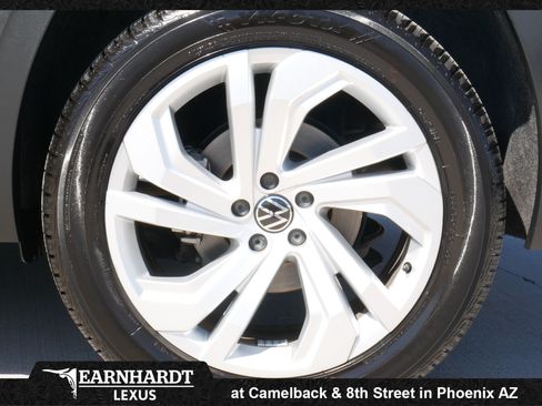 Used 2020 Volkswagen Atlas Cross Sport SEL AWD/4WD image 17