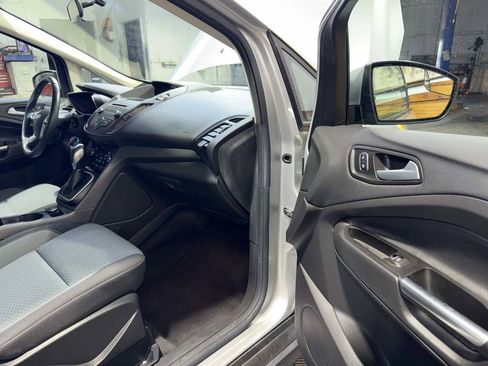 Used 2017 Ford C-MAX Energi SE image 25