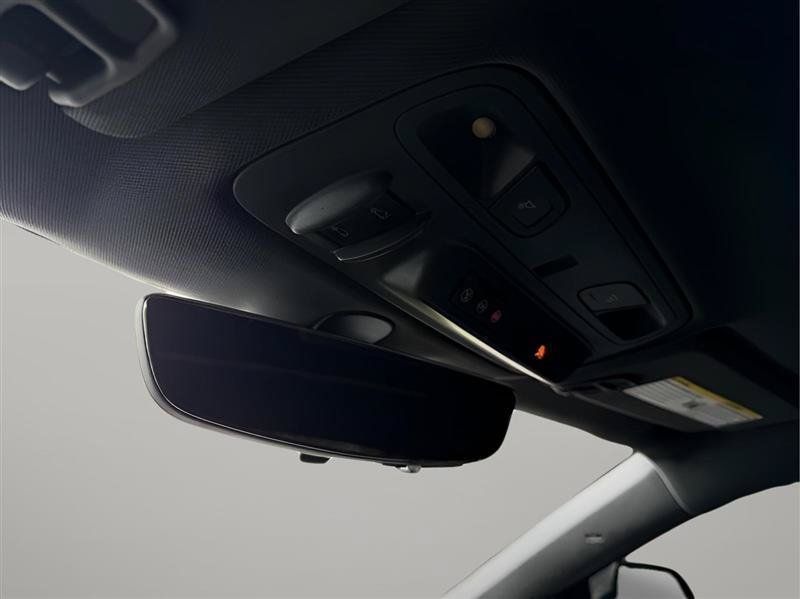 Used 2019 Chevrolet Camaro SS RWD image 51
