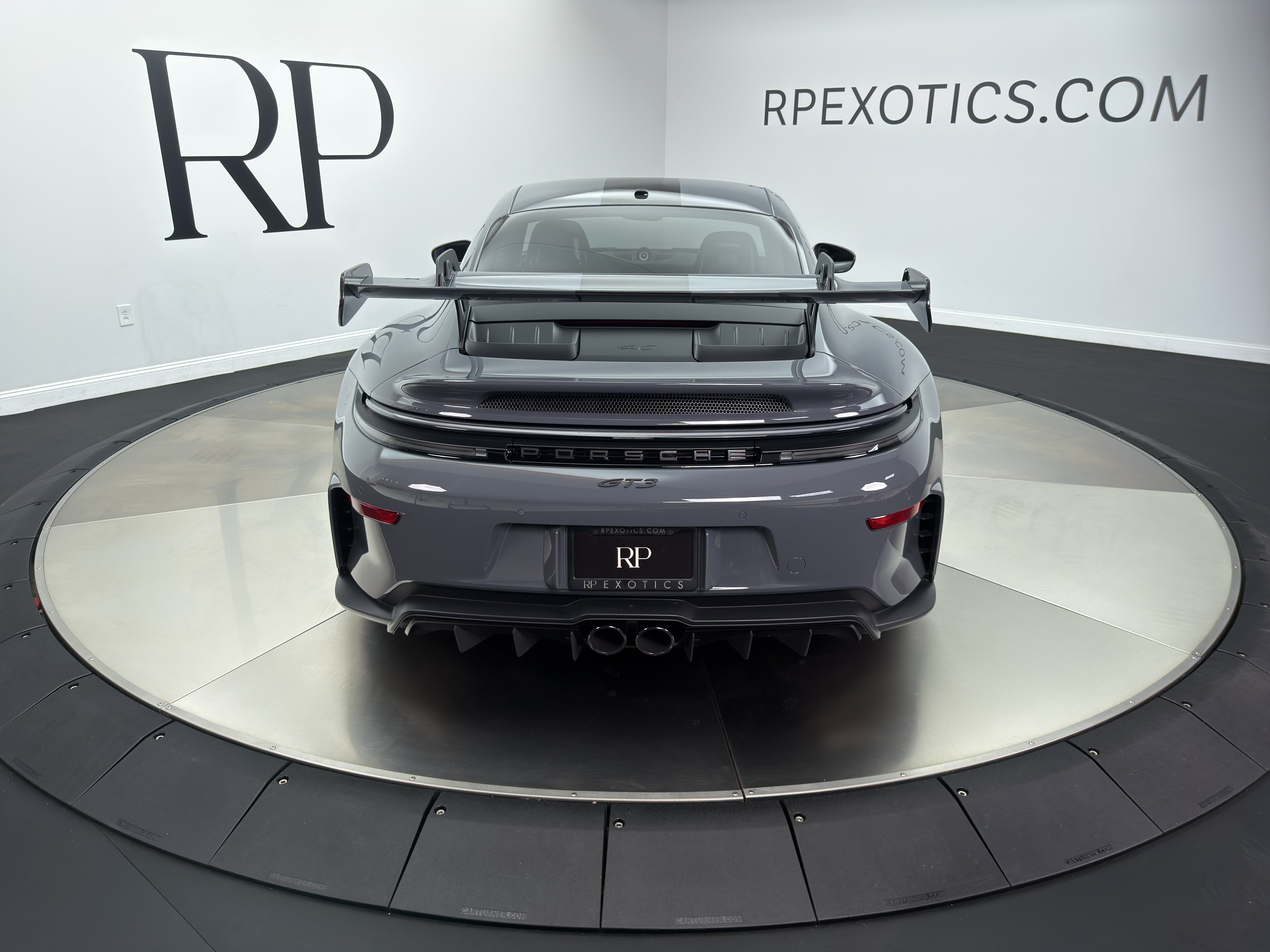 Used 2026 Porsche 911 GT3 RWD image 5