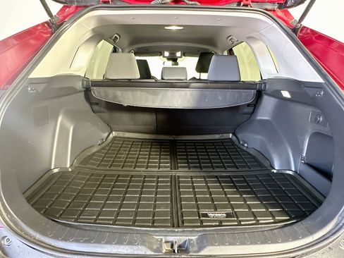 Used 2023 Toyota RAV4 XLE AWD/4WD image 28