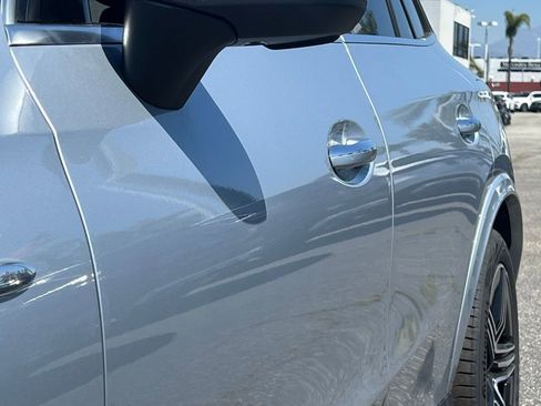 New 2025 Mercedes-Benz GLC 350e 4MATIC image 9