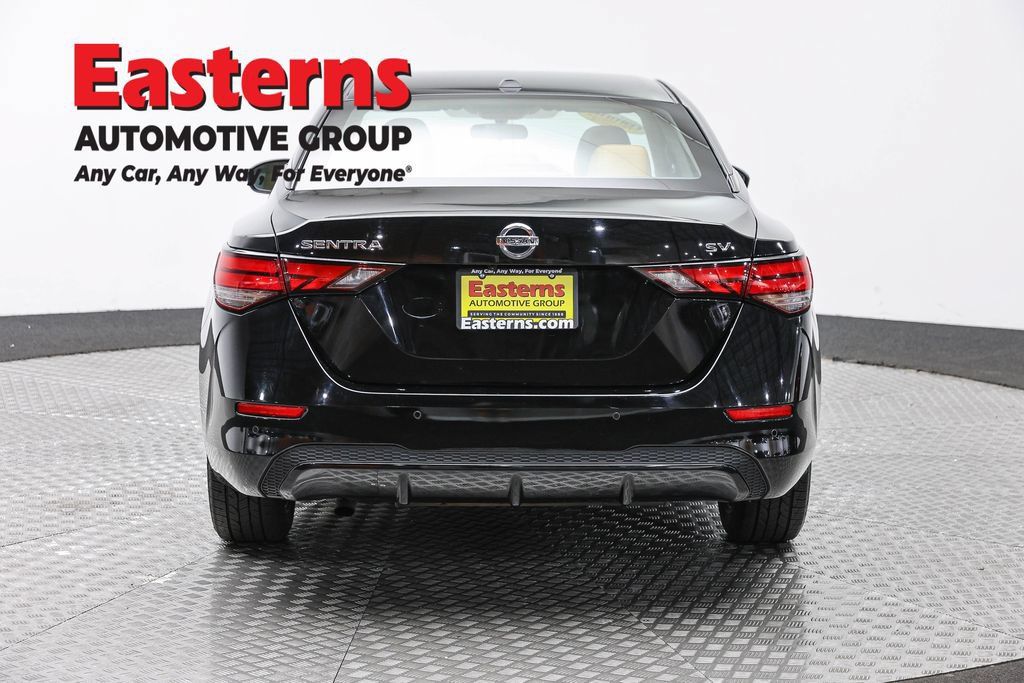 Used 2023 Nissan Sentra SV w/ SV Premium Package FWD image 6