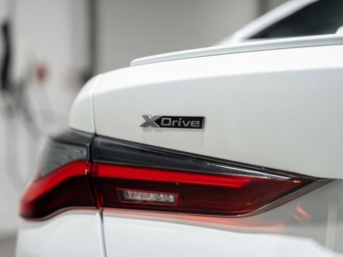 Used 2023 BMW 440i xDrive Coupe w/ Premium Package image 18