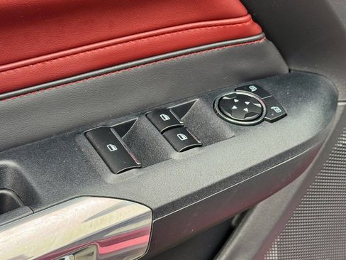 Used 2025 Ford Mustang GT Premium RWD image 30