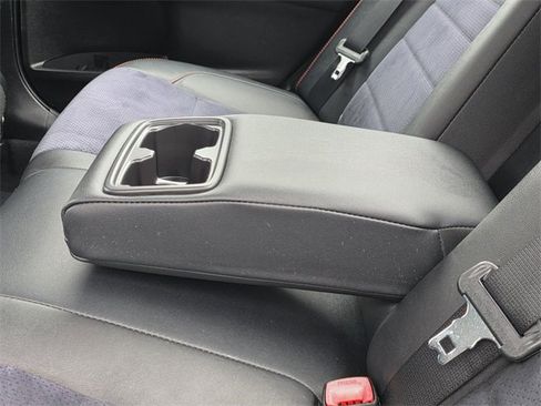 Used 2017 Toyota Camry XSE image 11