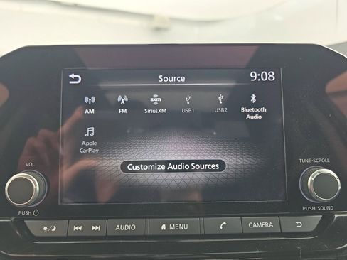 Used 2024 Nissan Pathfinder SV w/ SV Premium Package image 25