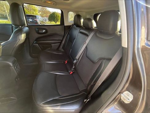 Used 2020 Jeep Compass Latitude image 26