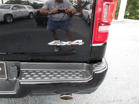 Used 2020 RAM 1500 Limited image 29