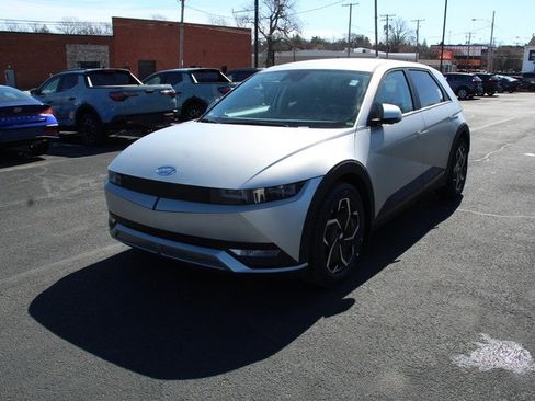 New 2024 Hyundai Ioniq 5 SEL image 3