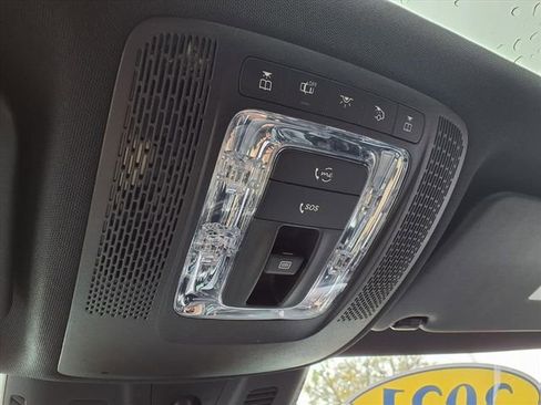 Used 2021 Mercedes-Benz GLA 250 4MATIC image 19