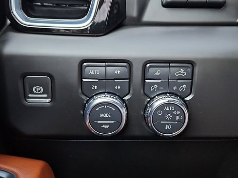 Used 2023 GMC Sierra 1500 Denali Ultimate AWD/4WD image 20