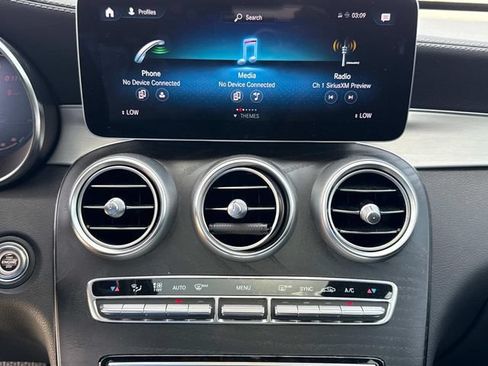 Used 2023 Mercedes-Benz GLC 300 4MATIC Coupe image 29