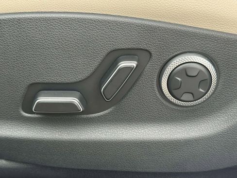 New 2026 Genesis GV70 2.5T image 17