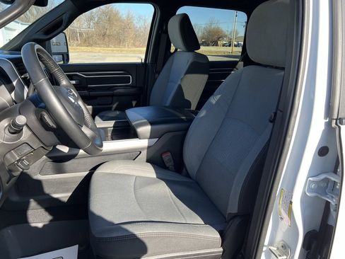 Used 2024 RAM 2500 Big Horn w/ Off Road Package image 28