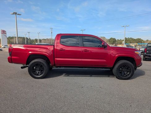 Used 2020 Toyota Tacoma SR w/ SR Convenience Package image 6