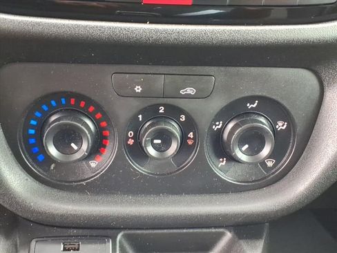 Used 2015 RAM ProMaster City Tradesman SLT w/ Rear Back-up Camera Group image 8