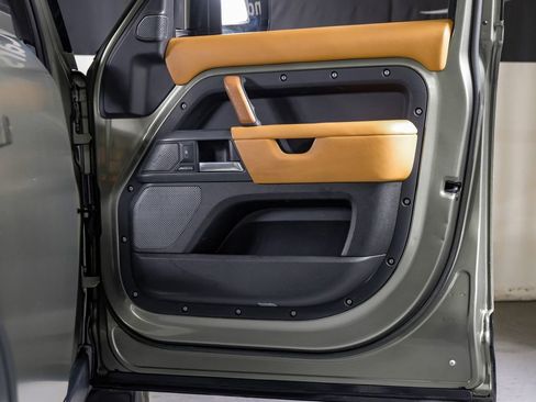 Used 2023 Land Rover Defender 110 X image 35