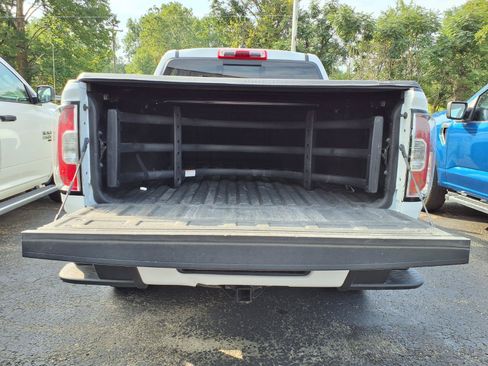 Used 2022 GMC Canyon Elevation w/ Elevation Premium Package AWD/4WD image 17