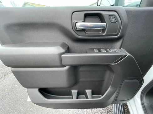 Used 2025 Chevrolet Silverado 2500 Custom w/ Custom Value Package image 21