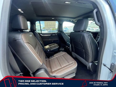 New 2026 GMC Acadia Denali Ultimate FWD image 19