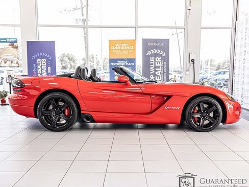 Used 2005 Dodge Viper SRT-10 RWD image 9