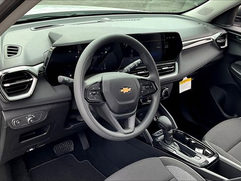 New 2026 Chevrolet TrailBlazer LS FWD image 6