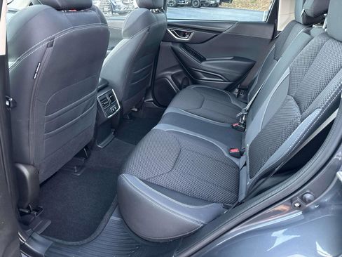 Used 2023 Subaru Forester Premium image 11