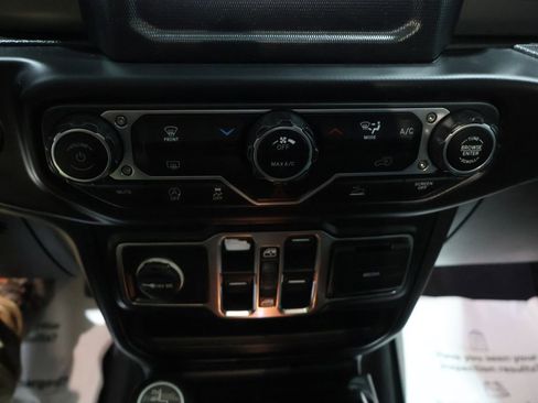 Certified 2023 Jeep Gladiator Sport image 27