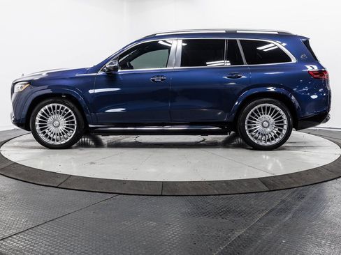 Used 2024 Mercedes-Benz Maybach GLS 600 4MATIC image 4