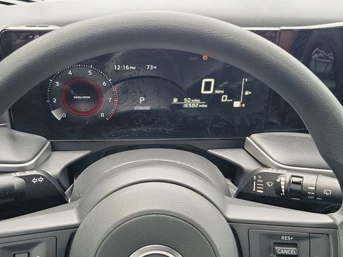 Used 2025 Nissan Kicks S AWD/4WD image 21