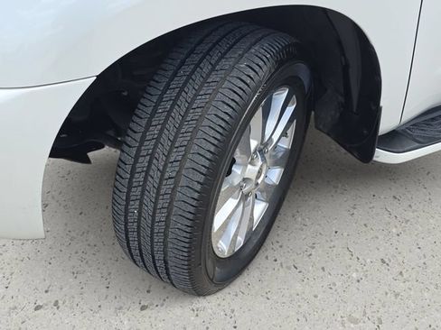 Used 2010 Toyota Sequoia Platinum RWD image 34