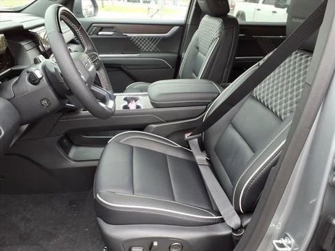 New 2026 GMC Acadia Denali image 5