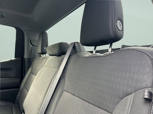 Used 2022 Chevrolet Silverado 1500 Custom image 15