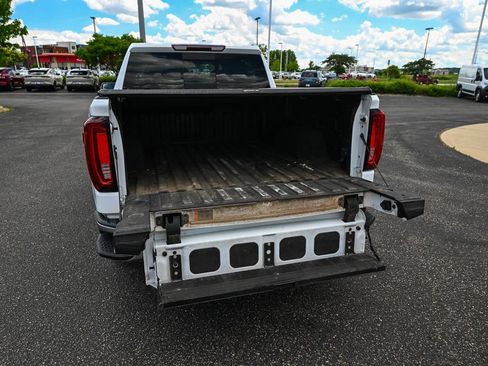 Used 2022 GMC Sierra 1500 SLT w/ SLT Convenience Package AWD/4WD image 17