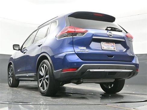 Used 2020 Nissan Rogue SL w/ Premium Package image 25