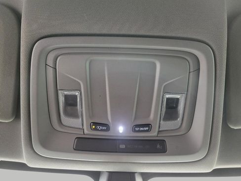 Used 2021 Chevrolet Silverado 1500 W/T w/ WT Value Package image 18