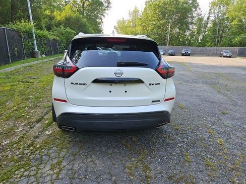 Used 2023 Nissan Murano SV w/ SV Midnight Edition Package image 6
