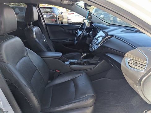 Used 2022 Chevrolet Malibu Premier image 34