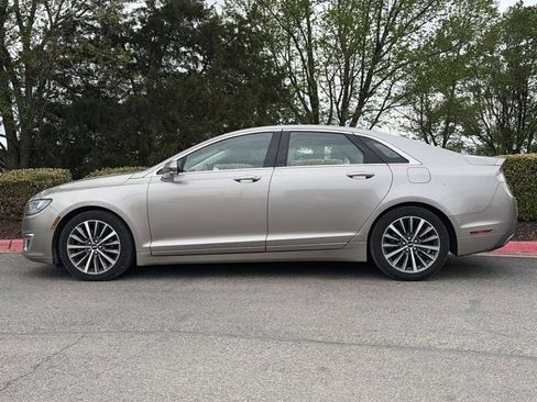 Used 2019 Lincoln MKZ Reserve image 8