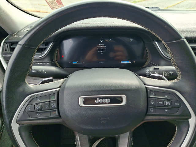 Used 2022 Jeep Grand Cherokee Limited AWD/4WD image 20