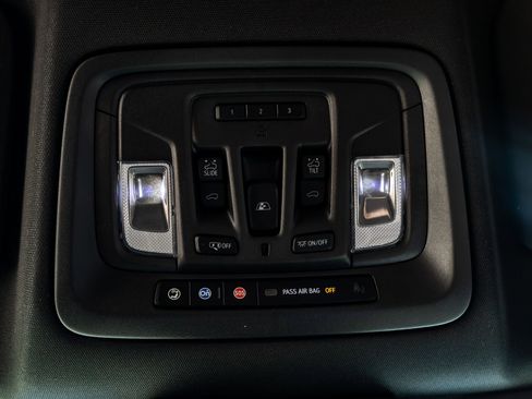 Used 2024 GMC Sierra 3500 AT4 w/ AT4 Premium Plus Package image 28