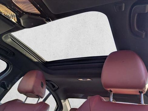 Used 2025 BMW 330i xDrive 330i xDrive w/ Premium Package image 15