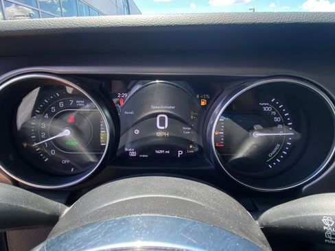 Used 2023 Jeep Wrangler Unlimited Rubicon 4xe AWD/4WD image 18