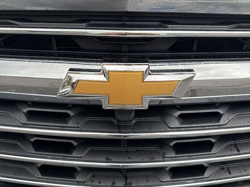 New 2026 Chevrolet Traverse LT w/ LPO, Floor Liner Package FWD image 9