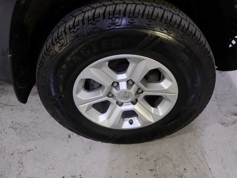 Used 2020 Toyota 4Runner SR5 Premium image 42